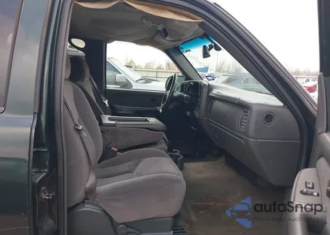 2003 GMC Sierra 2500Hd Sle z USA, uszkodzony, nr VIN 1GTHC23U83F225515